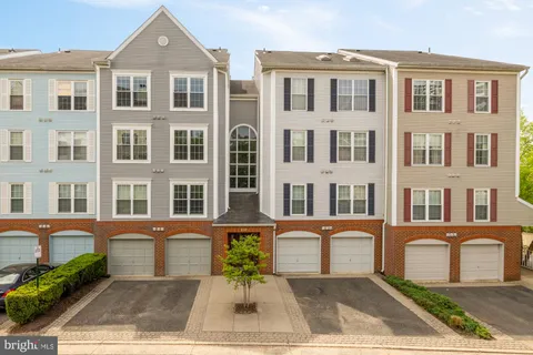 $525,000 | 257 South Pickett Street, Unit 402, Alexandria, VA 22304