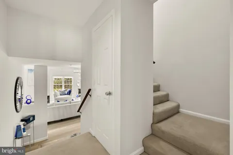 $525,000 | 257 South Pickett Street, Unit 402, Alexandria, VA 22304