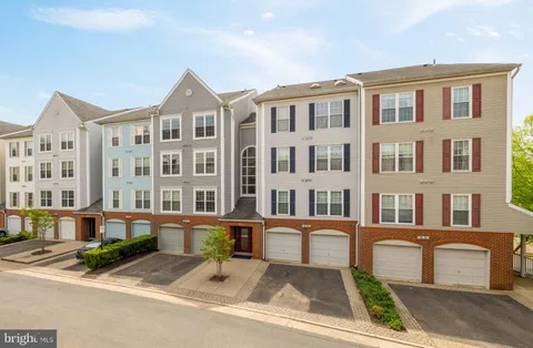 $525,000 | 257 South Pickett Street, Unit 402, Alexandria, VA 22304