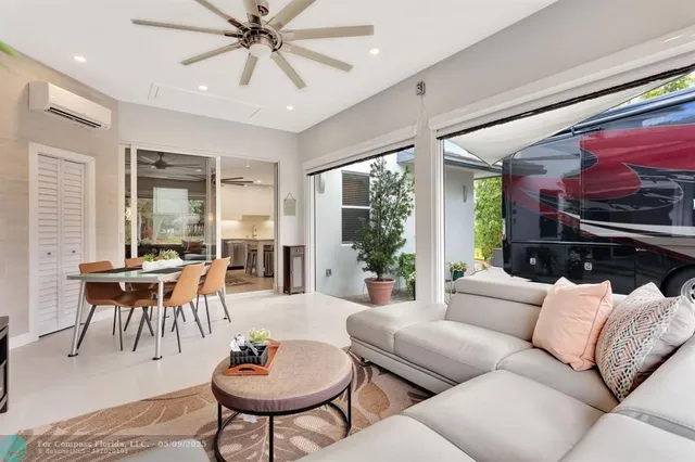 $799,000 | 397 Sundial Circle, Unit 397, Margate, FL 33068