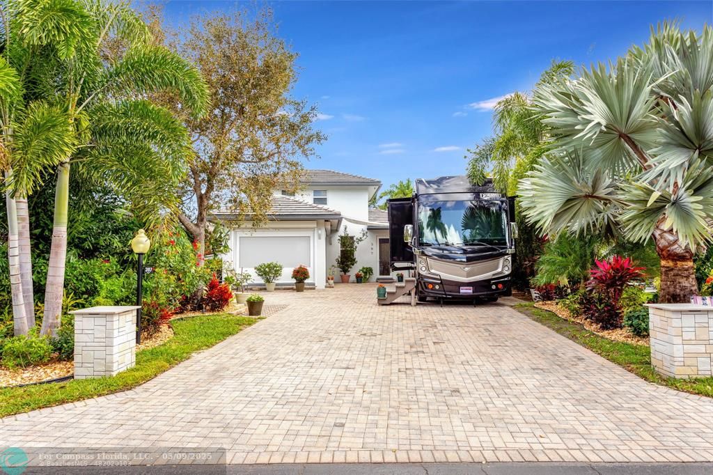 397 Sundial Circle, Unit 397 Margate, FL 33068 - Photo 2 of 28