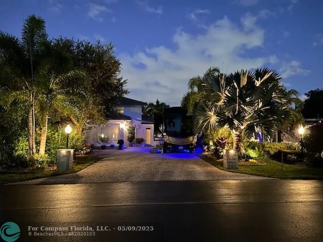 397 Sundial Circle, Unit 397 Margate, FL 33068 - Photo 3 of 28