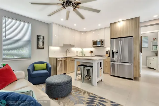 $799,000 | 397 Sundial Circle, Unit 397, Margate, FL 33068