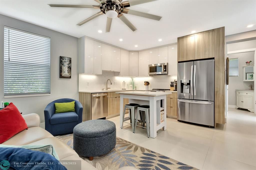 397 Sundial Circle, Unit 397 Margate, FL 33068 - Photo 5 of 28