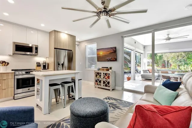 $799,000 | 397 Sundial Circle, Unit 397, Margate, FL 33068