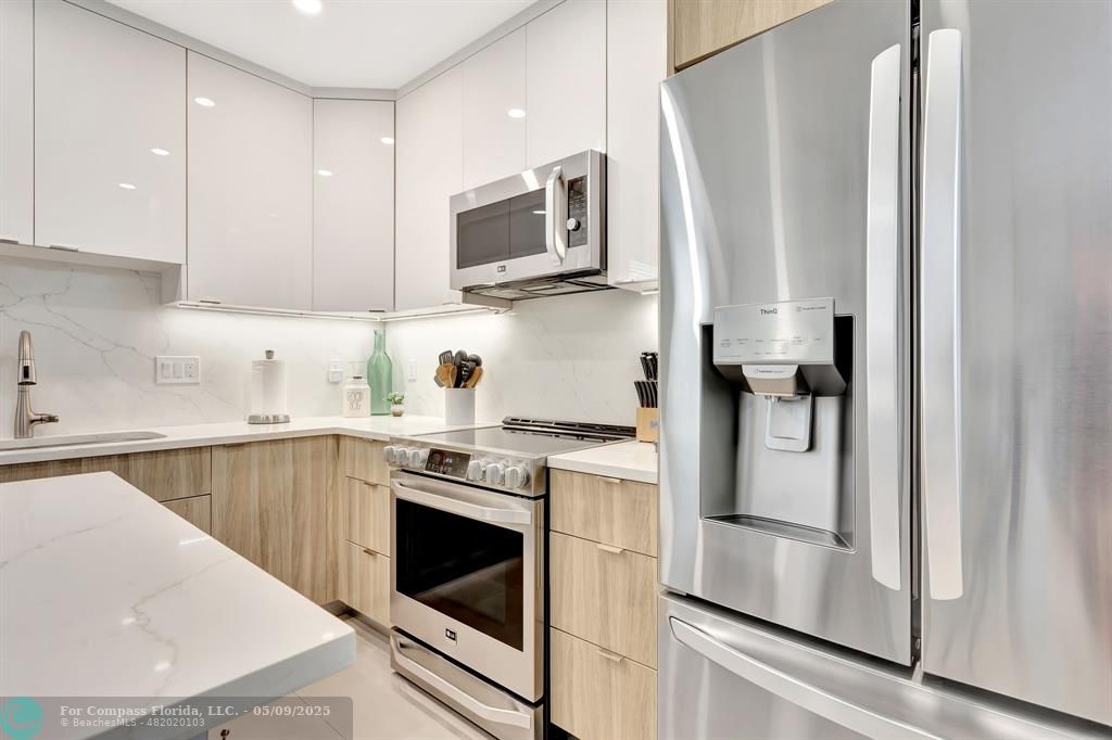 397 Sundial Circle, Unit 397 Margate, FL 33068 - Photo 8 of 28