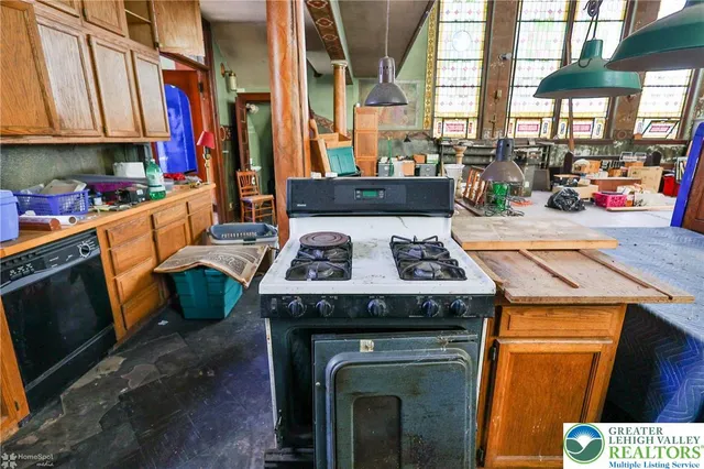 $350,000 | 1521 East 6th Street, Bethlehem, PA 18015