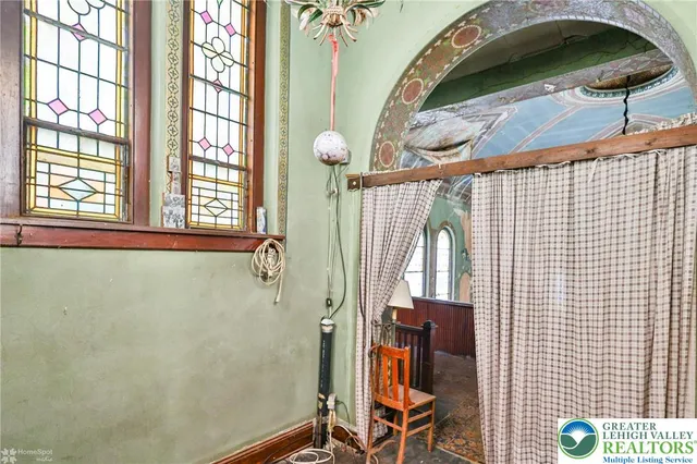 $350,000 | 1521 East 6th Street, Bethlehem, PA 18015