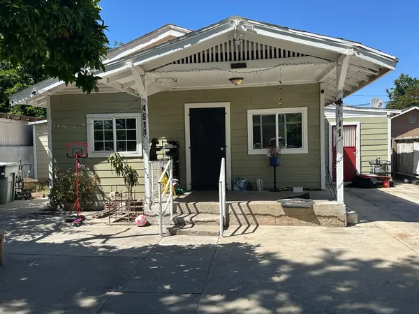 $290,000 | 4511 East Balch Avenue, Fresno, CA 93702