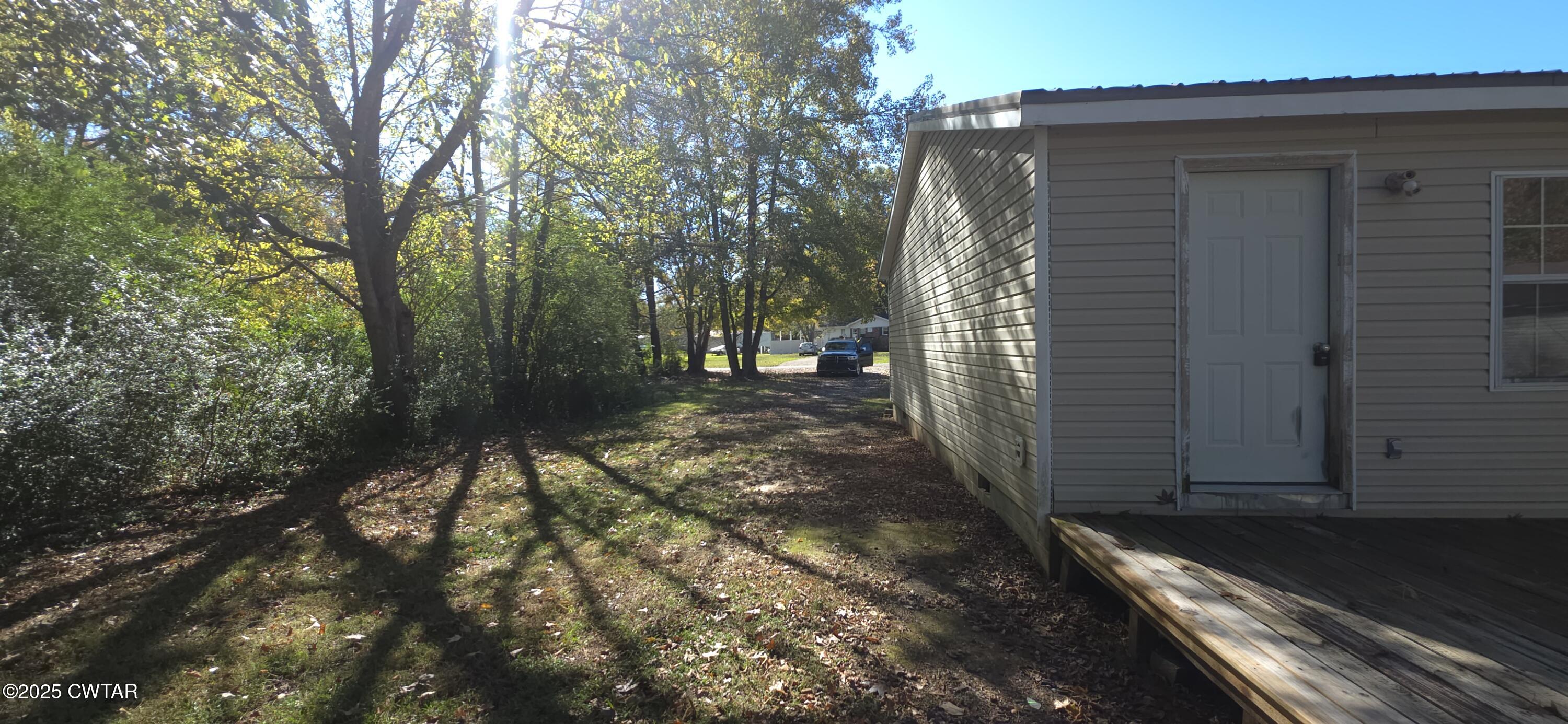 270 Maddox Loop Savannah, TN 38372 - Photo 8 of 10 20251104_102953