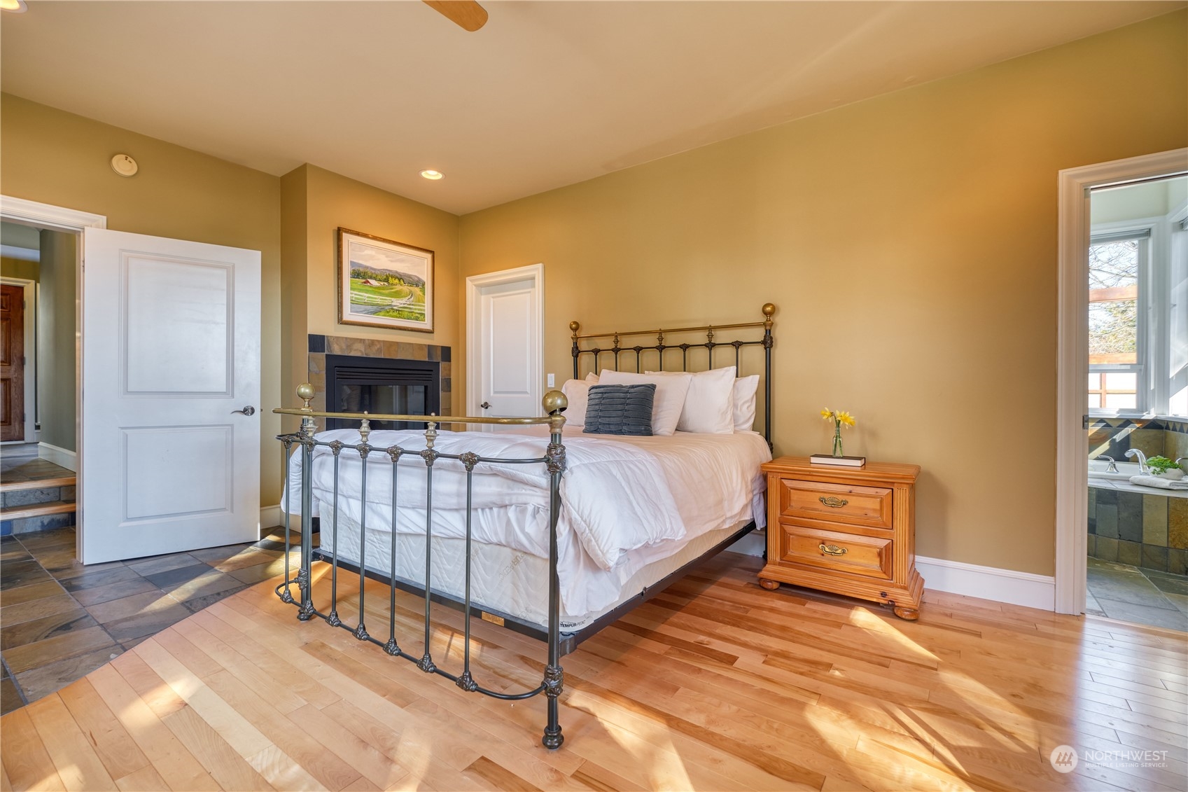 589 South Beach Road Point Roberts, WA 98281 - Photo 17 of 37 a bedroom with furniture and a window