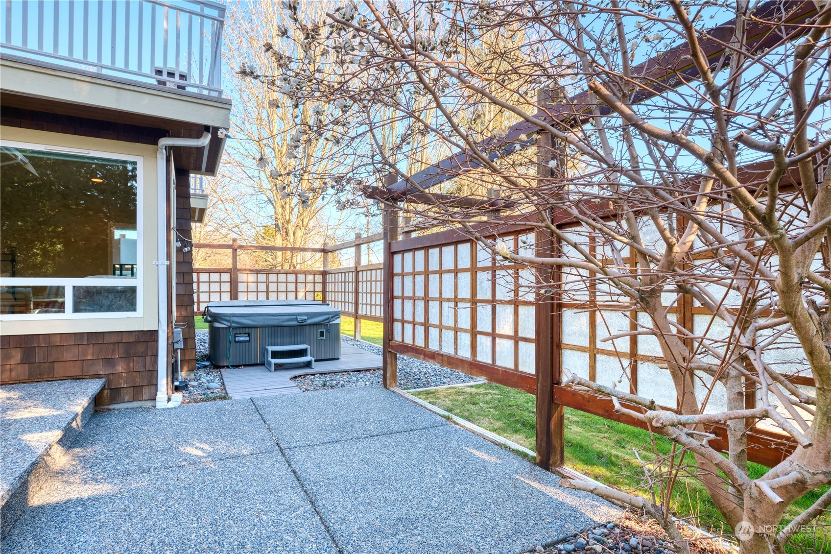 589 South Beach Road Point Roberts, WA 98281 - Photo 37 of 37 a view of two chairs in the patio