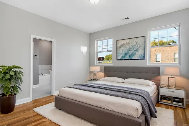 $3,650 | 6156 South Kenwood Avenue, Unit 1E, Chicago, IL 60637