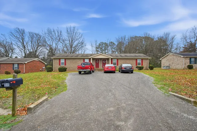 $369,999 | 104 Gayla Court, Portland, TN 37148