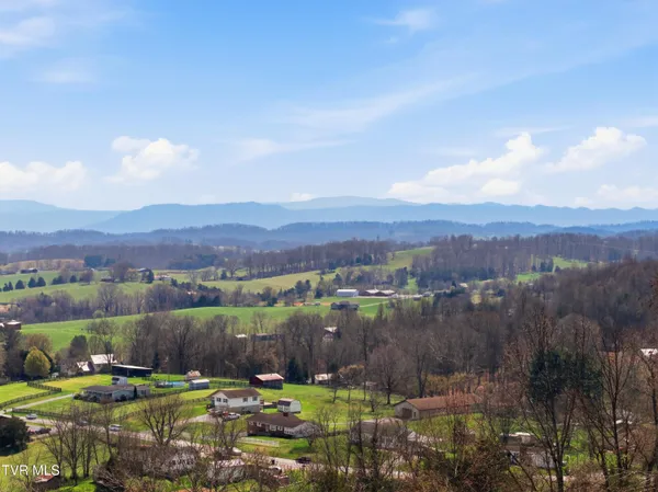 $1,100,000 | 1184 Cliffview Circle, Johnson City, TN 37615