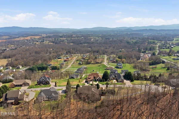 $1,100,000 | 1184 Cliffview Circle, Johnson City, TN 37615