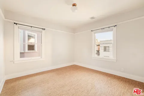 $3,495,000 | 33 Breeze Avenue, Venice, CA 90291