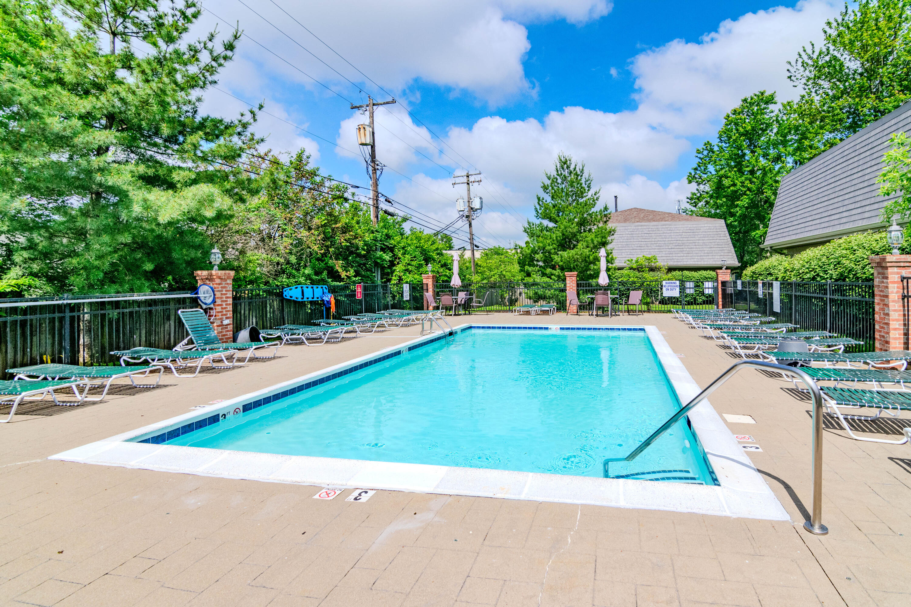 180 Regency Point Path Lexington, KY 40503 - Photo 3 of 29 180RegencyPoint-0015