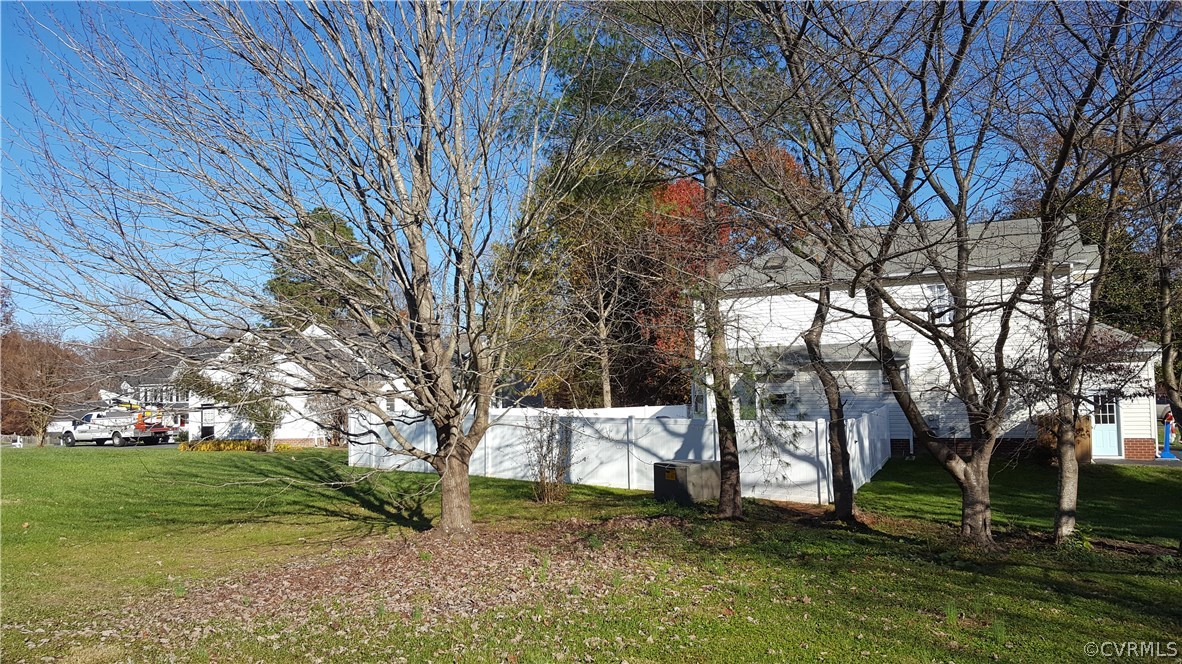 1613 Wilson Wood Road Midlothian, VA 23114 - Photo 33 of 37 a view of backyard with tree