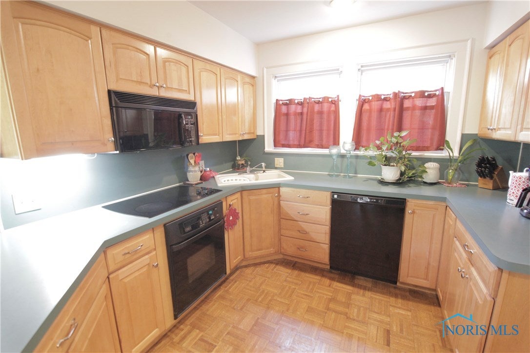 2364 Secor Road Toledo, OH 43606 - Photo 13 of 42 Gallery Image 13