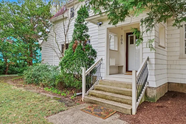 $499,900 | 705 West Michigan Avenue, Urbana, IL 61801