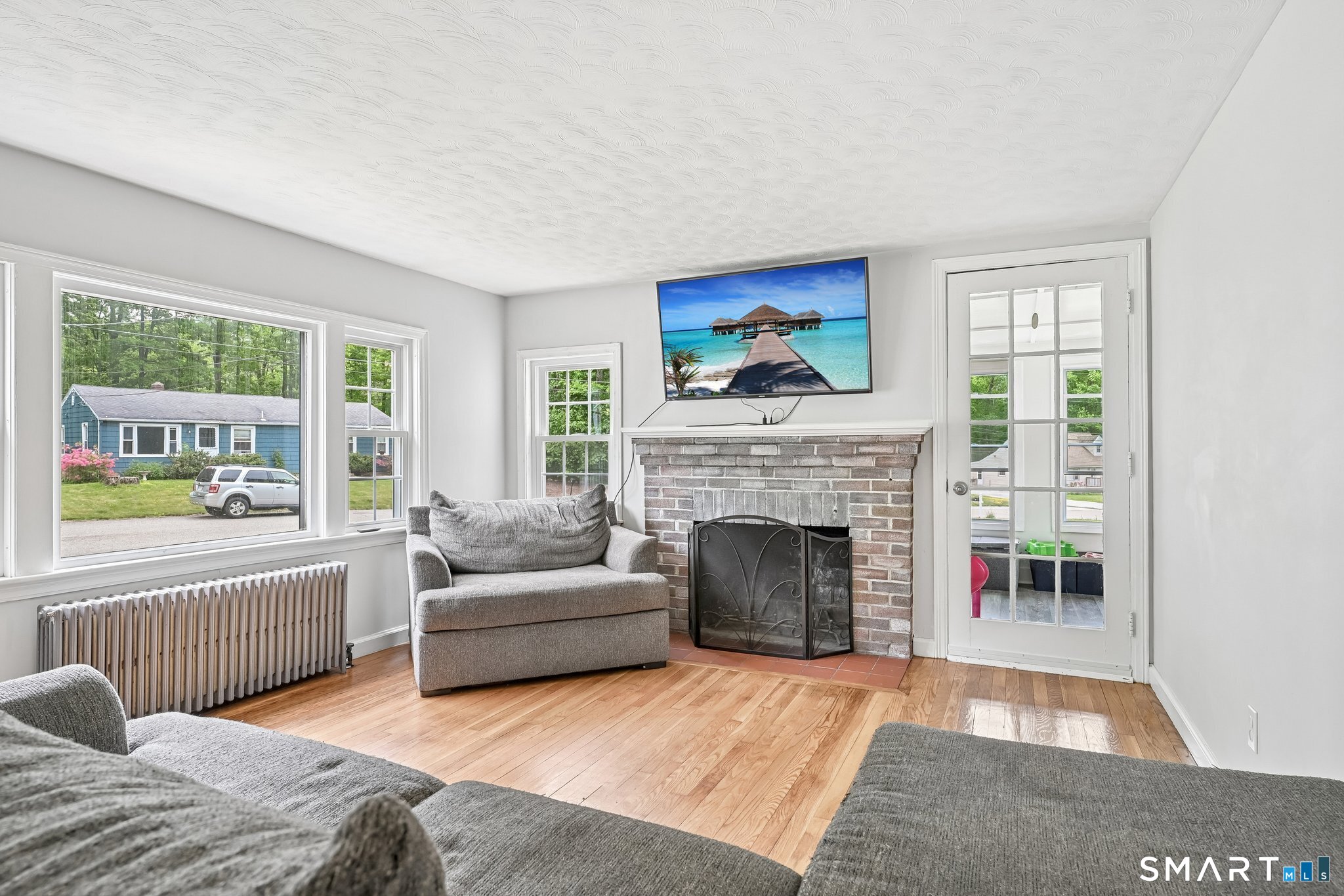 19 Carleton Road Leicester, MA 01542 - Photo 10 of 27