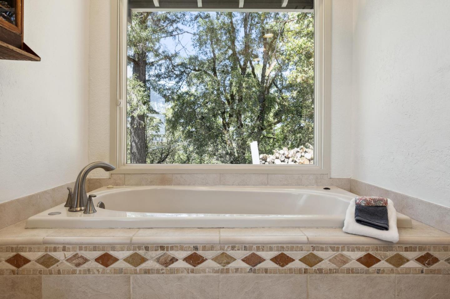 20025 Beatty Ridge Road Los Gatos, CA 95033 - Photo 23 of 58 Gallery Image 23