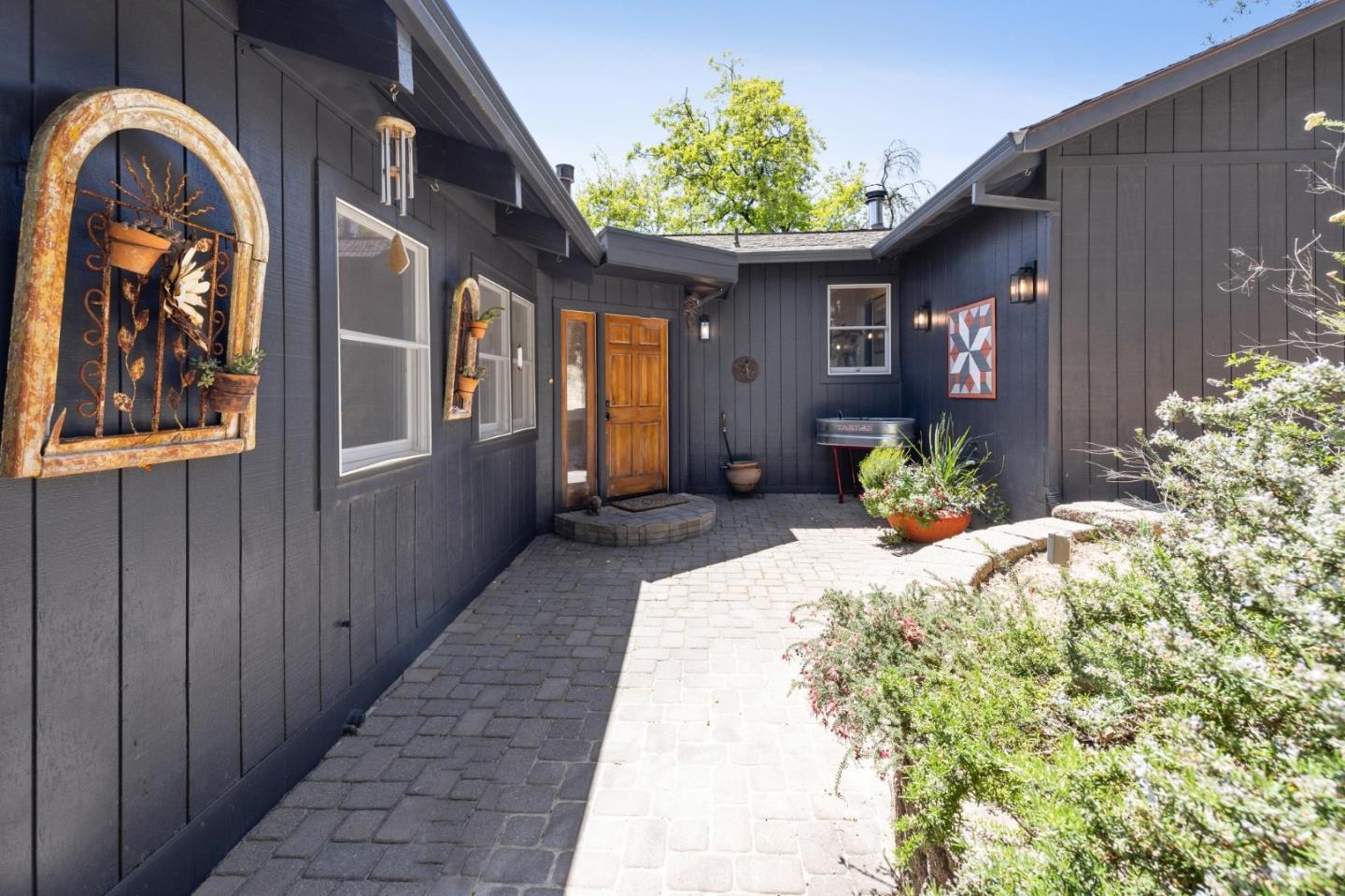 20025 Beatty Ridge Road Los Gatos, CA 95033 - Photo 3 of 58 Gallery Image 3