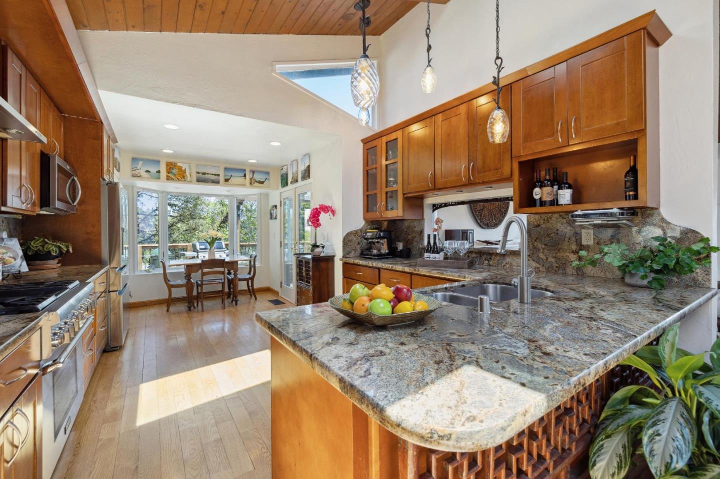 20025 Beatty Ridge Road Los Gatos, CA 95033 - Photo 6 of 58 Gallery Image 6