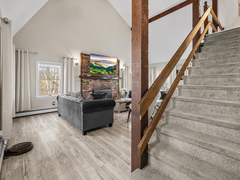 549 Main Street Townsend, MA 01474 - Photo 8 of 42