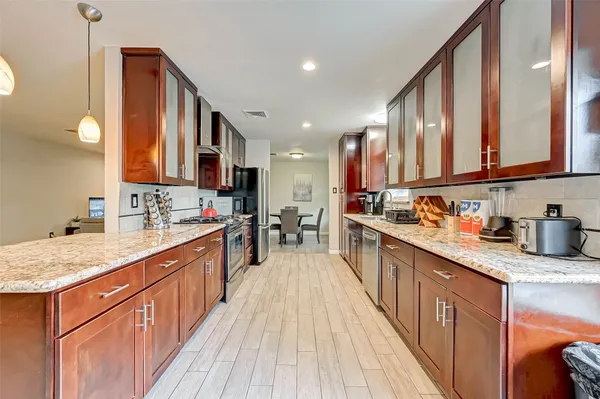 $279,900 | 6119 Reamer Street, Houston, TX 77074