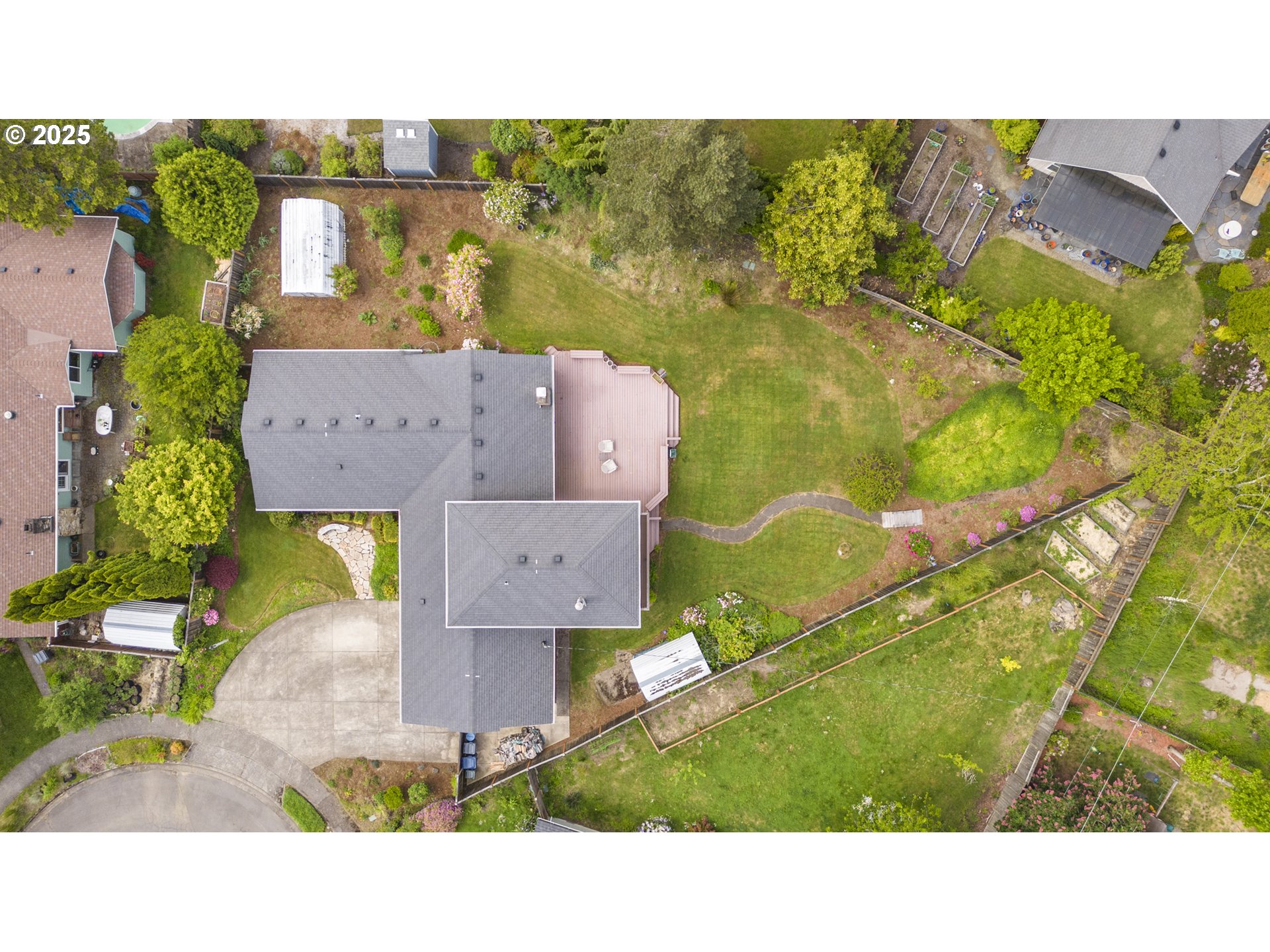 2055 Ridgeway Drive Eugene, OR 97401 - Photo 40 of 48 an aerial view of a house with a garden