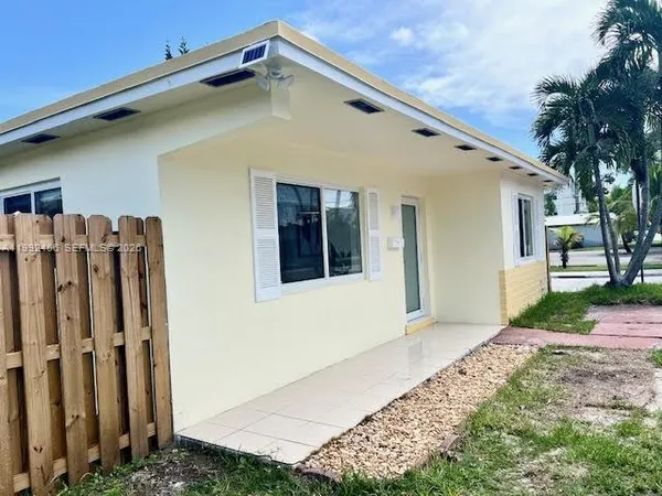 $6,800 | 6301 Southwest 59th Place, South Miami, FL 33143