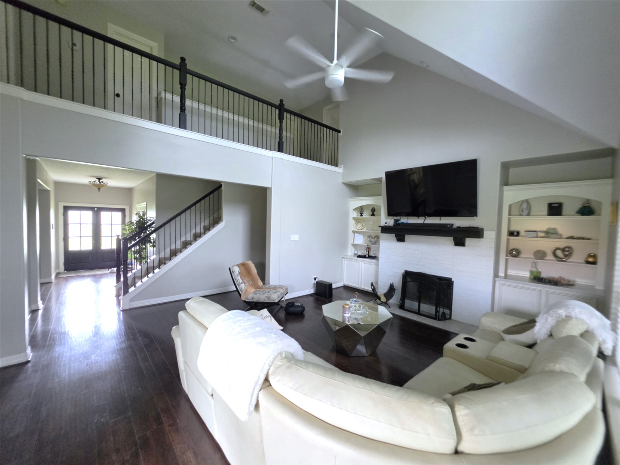202 Lakeland Circle Rosharon, TX 77583 - Photo 5 of 29