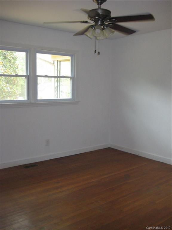 204 Pinkney Road Dallas, NC 28034 - Photo 16 of 29 Gallery Image 16