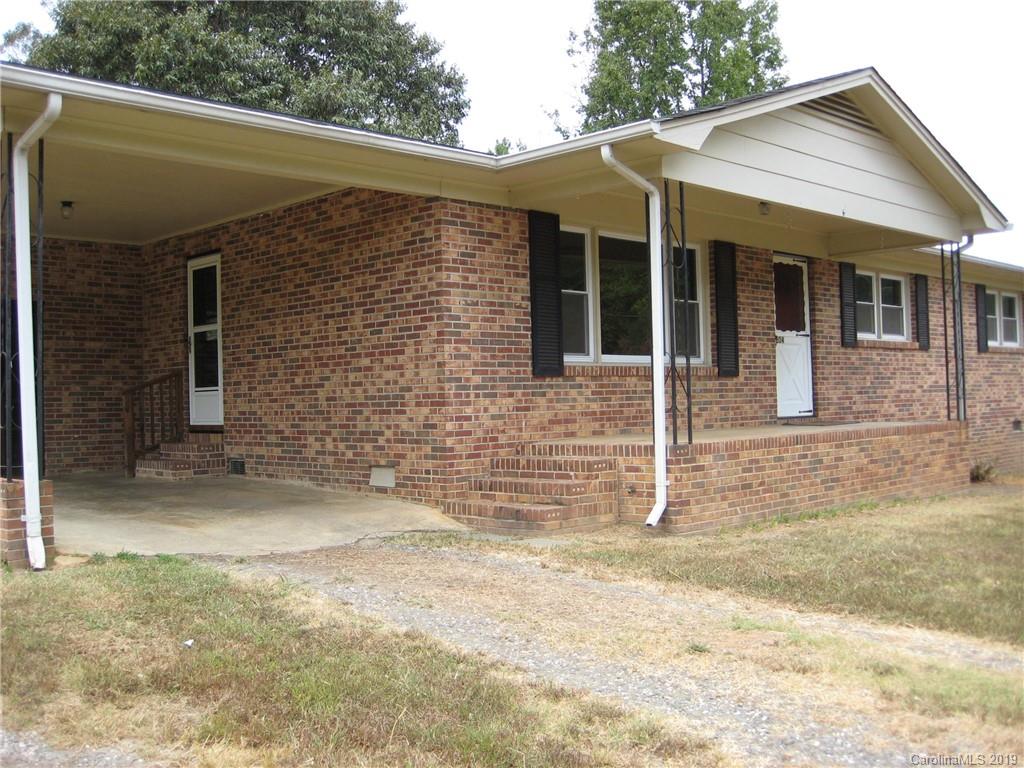 204 Pinkney Road Dallas, NC 28034 - Photo 3 of 29 Gallery Image 3