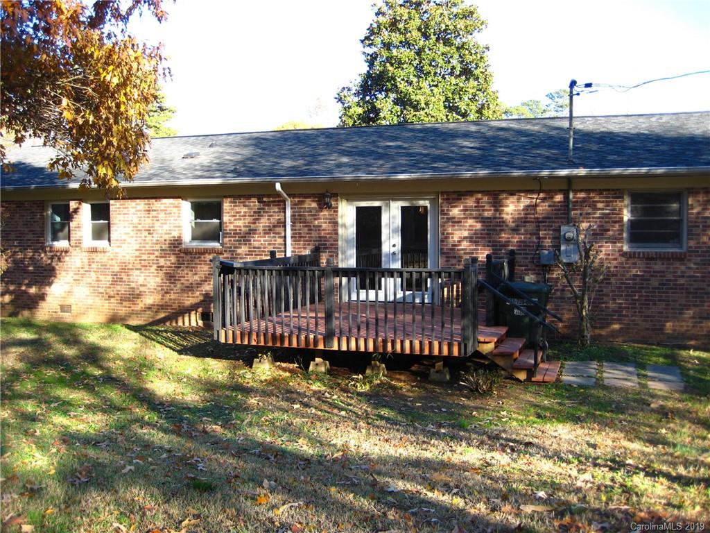204 Pinkney Road Dallas, NC 28034 - Photo 5 of 29 Gallery Image 5