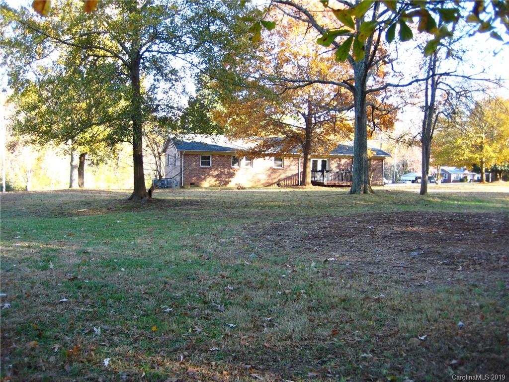 204 Pinkney Road Dallas, NC 28034 - Photo 7 of 29 Gallery Image 7