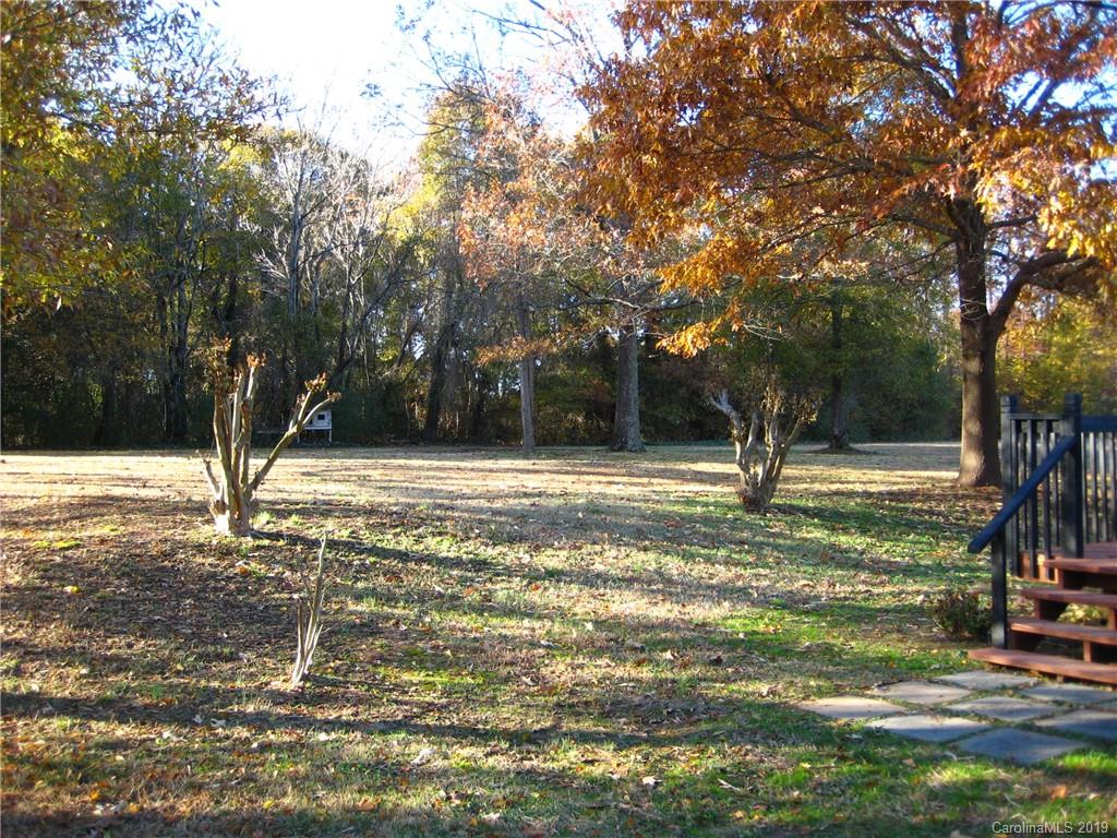 204 Pinkney Road Dallas, NC 28034 - Photo 8 of 29 Gallery Image 8