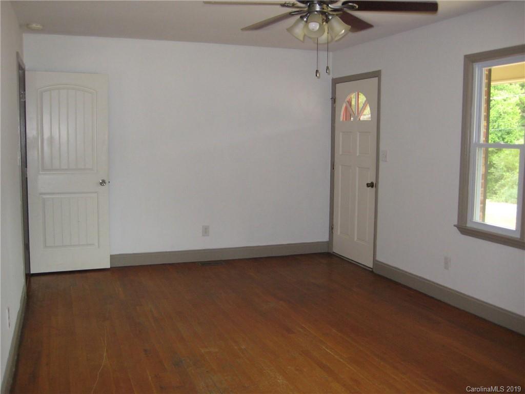 204 Pinkney Road Dallas, NC 28034 - Photo 10 of 29 Gallery Image 10