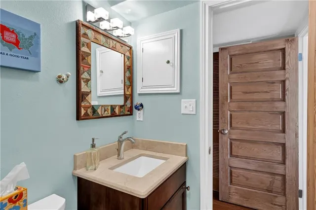 $240,000 | 3201 St Charles Avenue, Unit 218, New Orleans, LA 70115