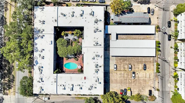 $240,000 | 3201 St Charles Avenue, Unit 218, New Orleans, LA 70115