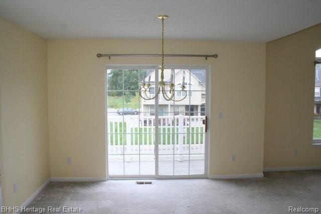 4309 Hampton Ridge Boulevard, Unit 144 Howell, MI 48843 - Photo 10 of 16 Dining Room