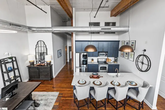 $329,000 | 300 South Street, Unit 203, Simpsonville, SC 29681