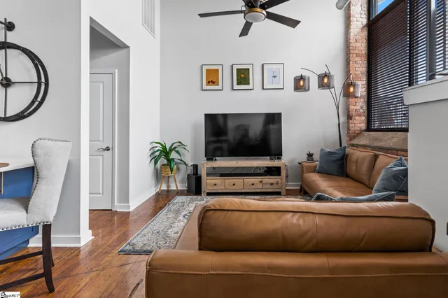 $329,000 | 300 South Street, Unit 203, Simpsonville, SC 29681