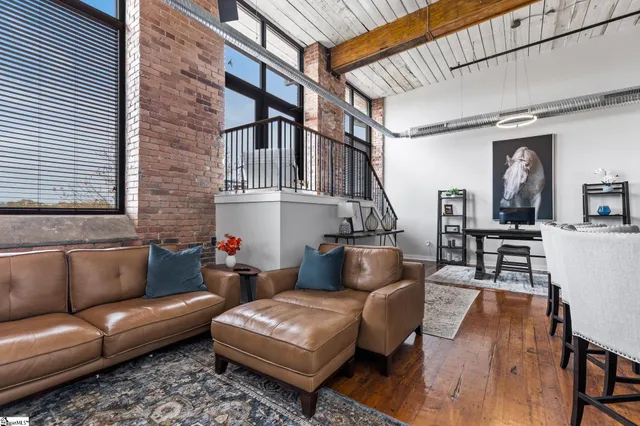 $329,000 | 300 South Street, Unit 203, Simpsonville, SC 29681