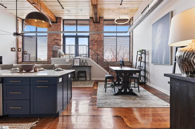 $329,000 | 300 South Street, Unit 203, Simpsonville, SC 29681