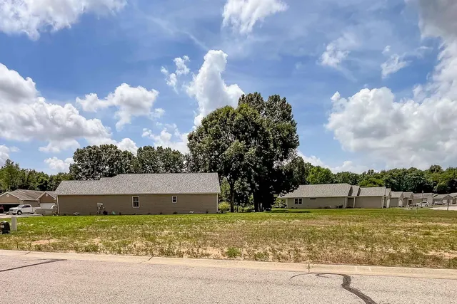 $659,900 | 2723 Sugarberry Lane, Niles, MI 49120