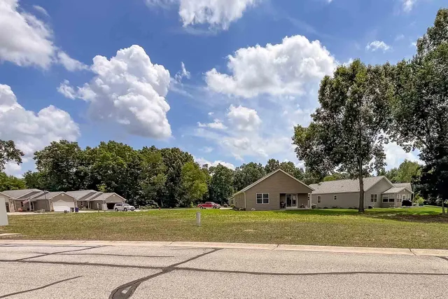 $659,900 | 2723 Sugarberry Lane, Niles, MI 49120