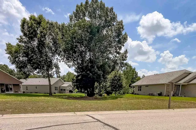 $659,900 | 2723 Sugarberry Lane, Niles, MI 49120